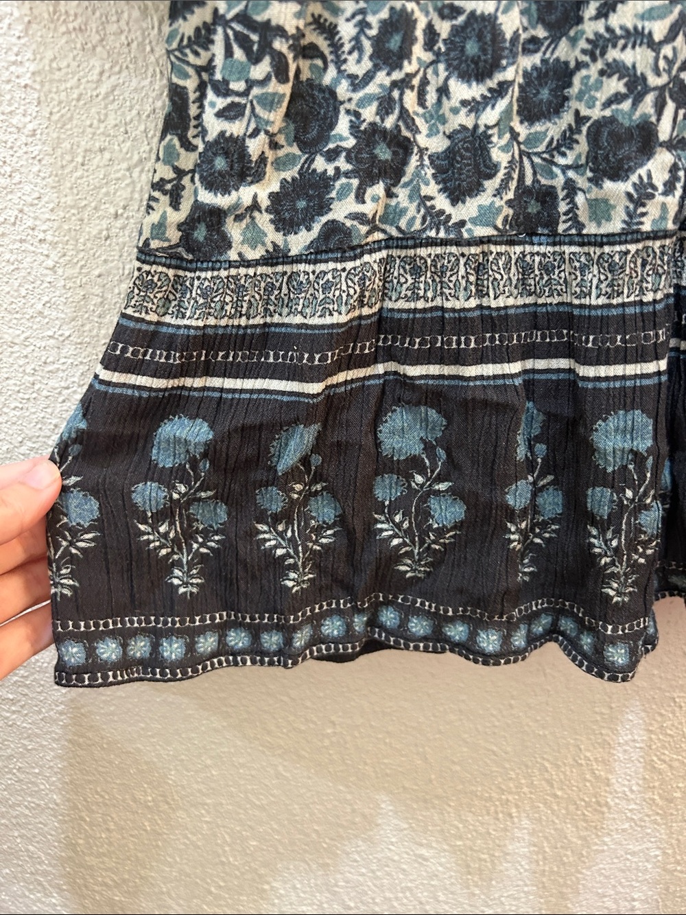 Faherty Montana Dress in Navy Folly Floral Size Medium - Picture 15 of 15